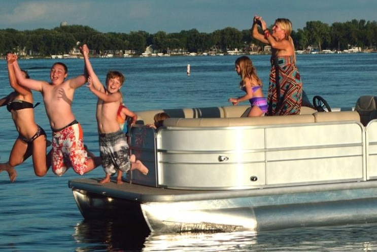 Rentals & Boat Slips - Parks Marina at Lake Okoboji