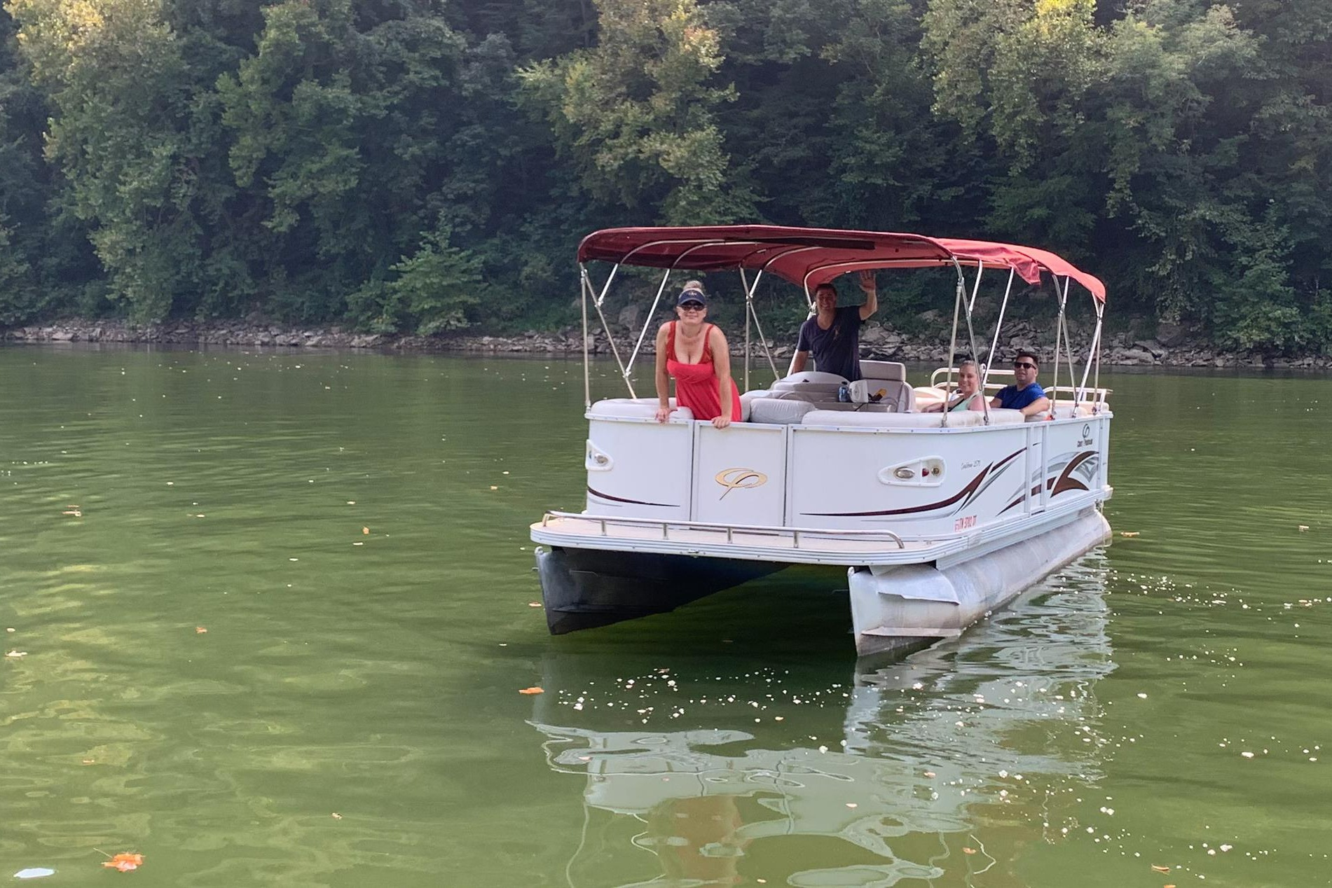 Top Center Hill Lake Boat Rentals from Marinas start at $85