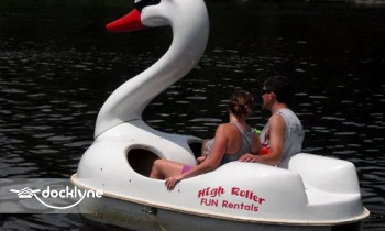 High Roller Fun Rentals boat rental operation on Waukesha, WI 3