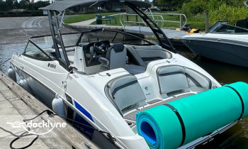 Orlando Boat Rental boat rental operation on Orlando, FL 4