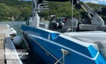 Lake Daze Boat Rentals & Lessons boat rental operation on Austin, TX 10