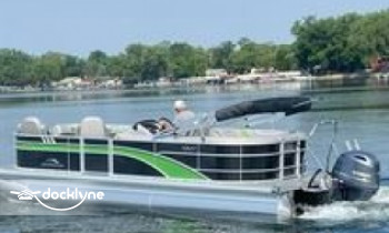 Toon Tastic Pontoon Rentals boat rental operation on Alexandria, MN 3
