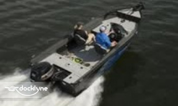 Twin Bridge Four Seasons boat rental operation on Crivitz, WI 7