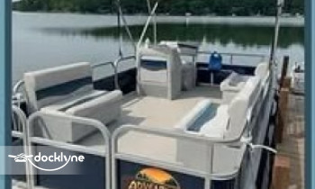 Adventure Outfitters boat rental operation on Waupaca, WI 11