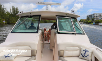 Pinnacle Luxury Boat Charters boat rental operation on , FL 1