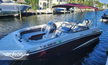 Overnight Boat Rentals Fort Lauderdale boat rental operation on Fort Lauderdale, FL 2