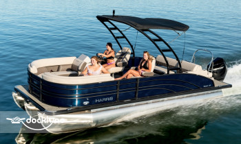 Overnight Boat Rentals Fort Lauderdale boat rental operation on Fort Lauderdale, FL 10