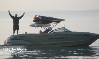 Wakesurf Chicago boat rental operation on Chicago, IL 3