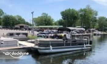 Weiner Dog Rentals boat rental operation on Marion, IL 15