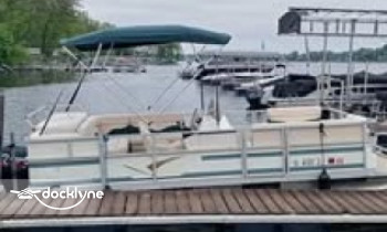 Turtle Beach Water Rentals boat rental operation on Antioch, IL 11