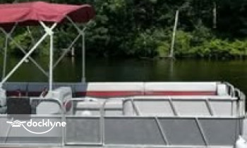 Boats and Floats PLX Rentals boat rental operation on Akron, OH 7
