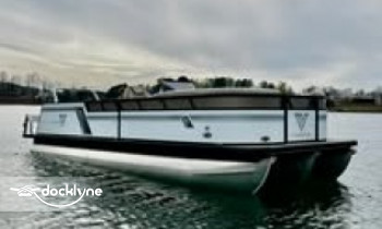 Lake Day Rentals - Lake Keowee boat rental operation on West Union, SC 5