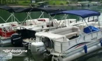 Island Horse's Pontoon Rental boat rental operation on Six Mile, SC 2