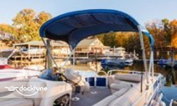 Halesford Harbour Boat Rentals boat rental operation on Moneta, VA 3