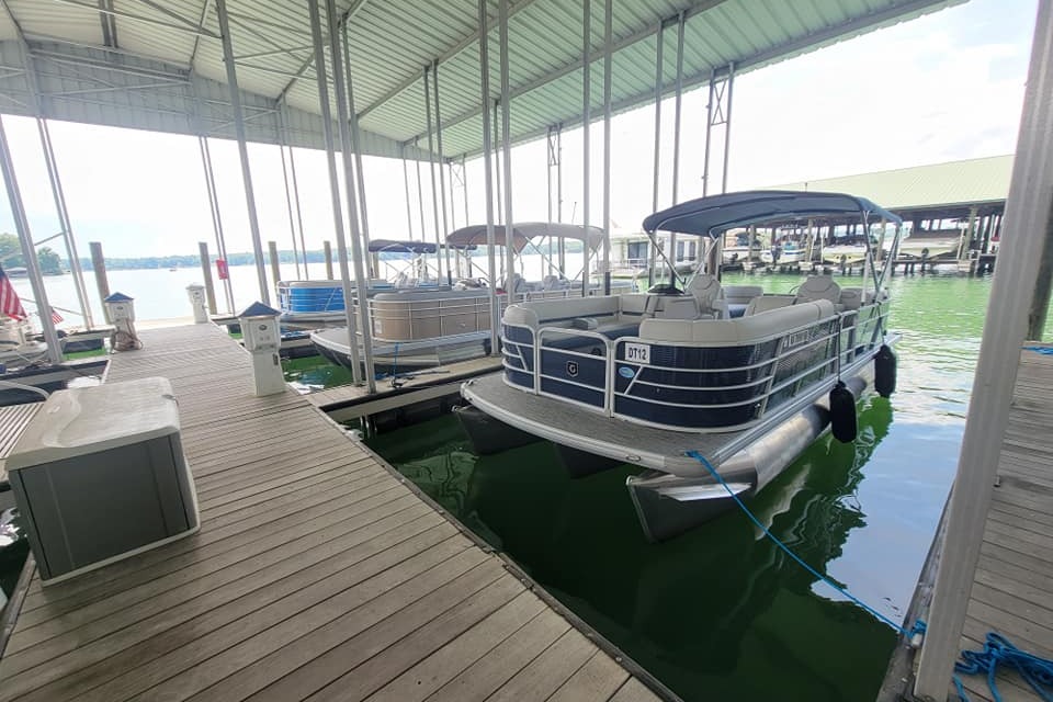marinaBoat