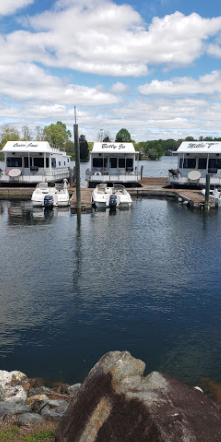 marinaBoat