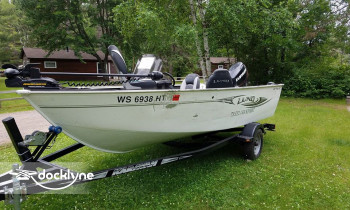 Treeland Resorts boat rental operation on , WI 3