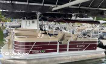Echo Bay Marina boat rental operation on Brookfield, CT 2