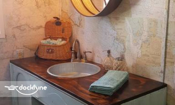 B's Marina & Campground boat rental operation on Yankeetown, FL 8