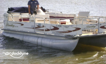 Cedar Key Marina II boat rental operation on Cedar Key, FL 4