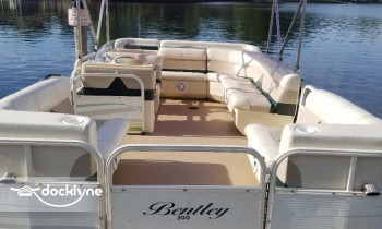 Carolina Boat Rentals at Ramsey Creek Park boat rental operation on Cornelius, NC 3