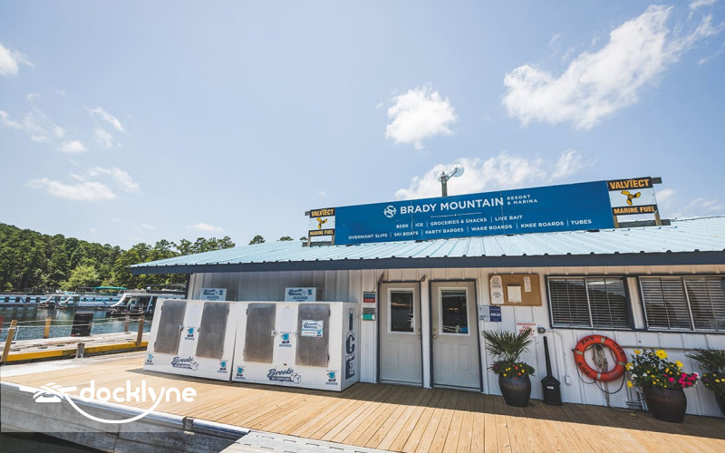 Brady Mountain Resort & Marina boat rental operation on Royal, AR