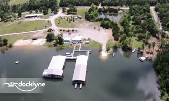 Box Hound Marina Resort and RV Park boat rental operation on Horseshoe Bend, AR 1