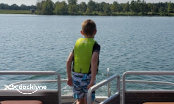 Box Hound Marina Resort and RV Park boat rental operation on Horseshoe Bend, AR 5