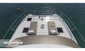 Cruising Florida Powerboat Academy boat rental operation on St. Petersburg, FL 1