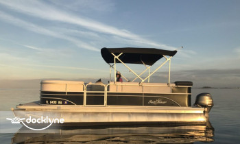 Anna Maria Island Boat Rentals and Watersports boat rental operation on Holmes Beach, FL 4