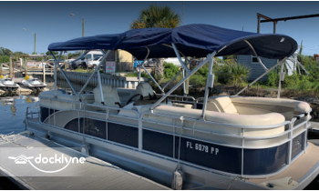 River City Boat Rentals boat rental operation on Jacksonville, FL 1