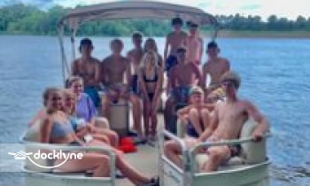Top Water Boat Rental boat rental operation on Mt Pleasant, TX 4