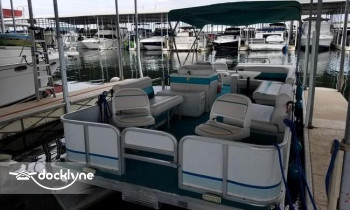 Lake Travis Destinations boat rental operation on  Austin, TX 4