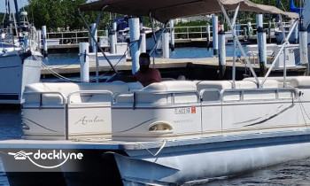 Holidaze Boat Rental boat rental operation on Punta Gorda, FL 16