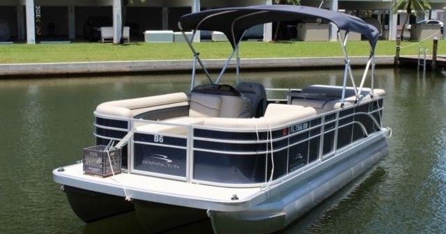 marinaBoat