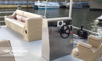 Hudson Marina Skull Harbor boat rental operation on Orange Beach, AL 8