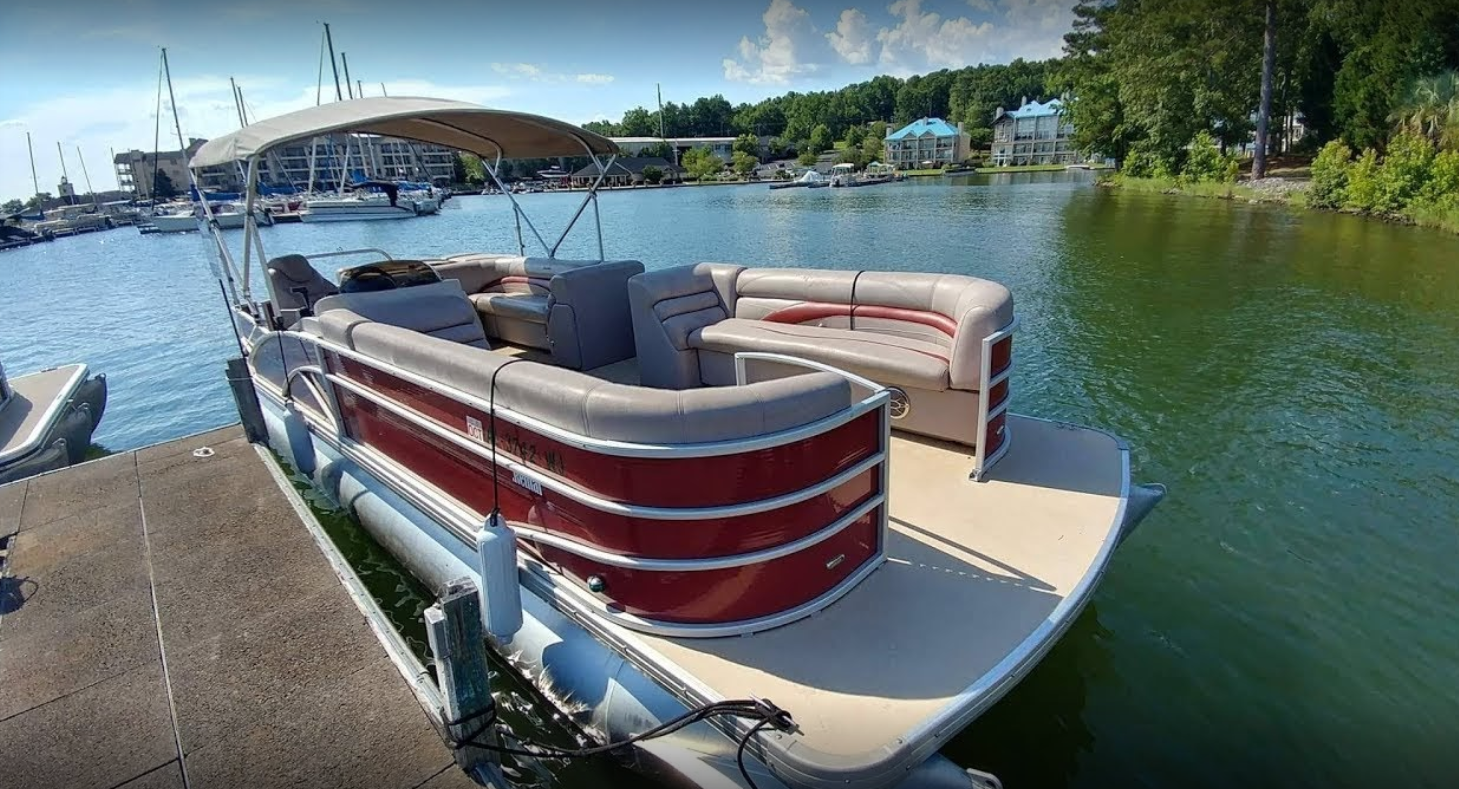marinaBoat