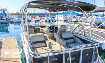 Pleasant Harbor Marina boat rental operation on Peoria, AZ 10