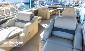 Pleasant Harbor Marina boat rental operation on Peoria, AZ 9