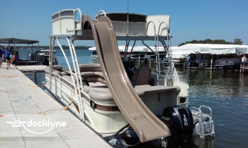 Clear Lake Boats Marina boat rental operation on Clear Lake, IA 6