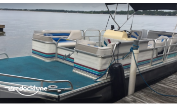 Cherokee Landing boat rental operation on Malakoff, TX 4