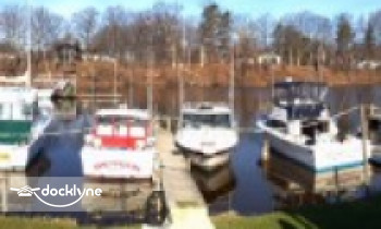 Ernst's Lake Breeze Marina boat rental operation on Kent, NY 9