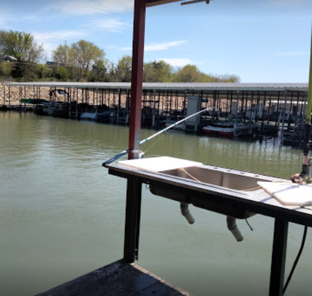 Melvern Lake Marina Docklyne