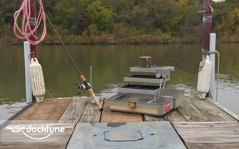 Rent a Pontoon Boat Rental from Melvern Lake Marina on Docklyne