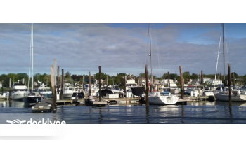 Middlebank Sport Fishing boat rental operation on Bridgeport, CT 1