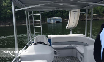 Pandora Marina boat rental operation on Harrodsburg, KY 2