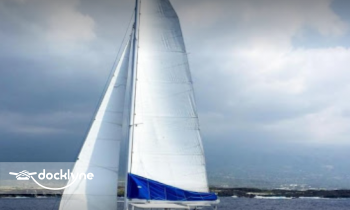 Paradise Sailing Hawaii boat rental operation on Kailua-Kona, HI 2