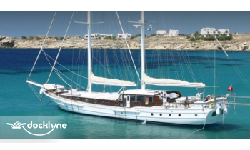 Nicholson Yacht Charters boat rental operation on Interlochen, MI 5