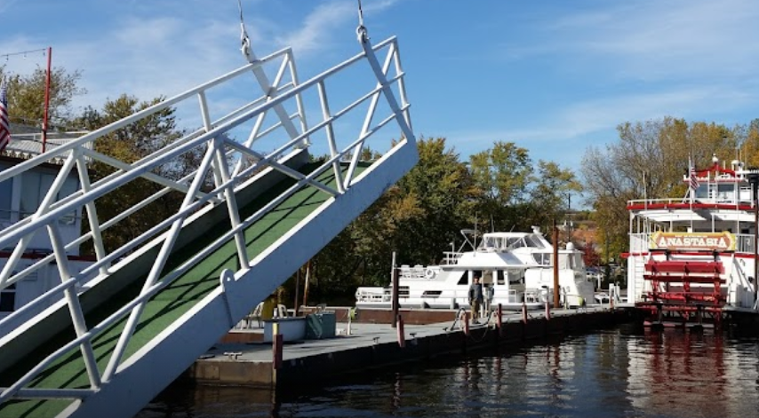 marinaBoat