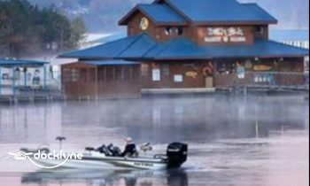 Bent Hook Marina boat rental operation on Ridgedale, MO 2
